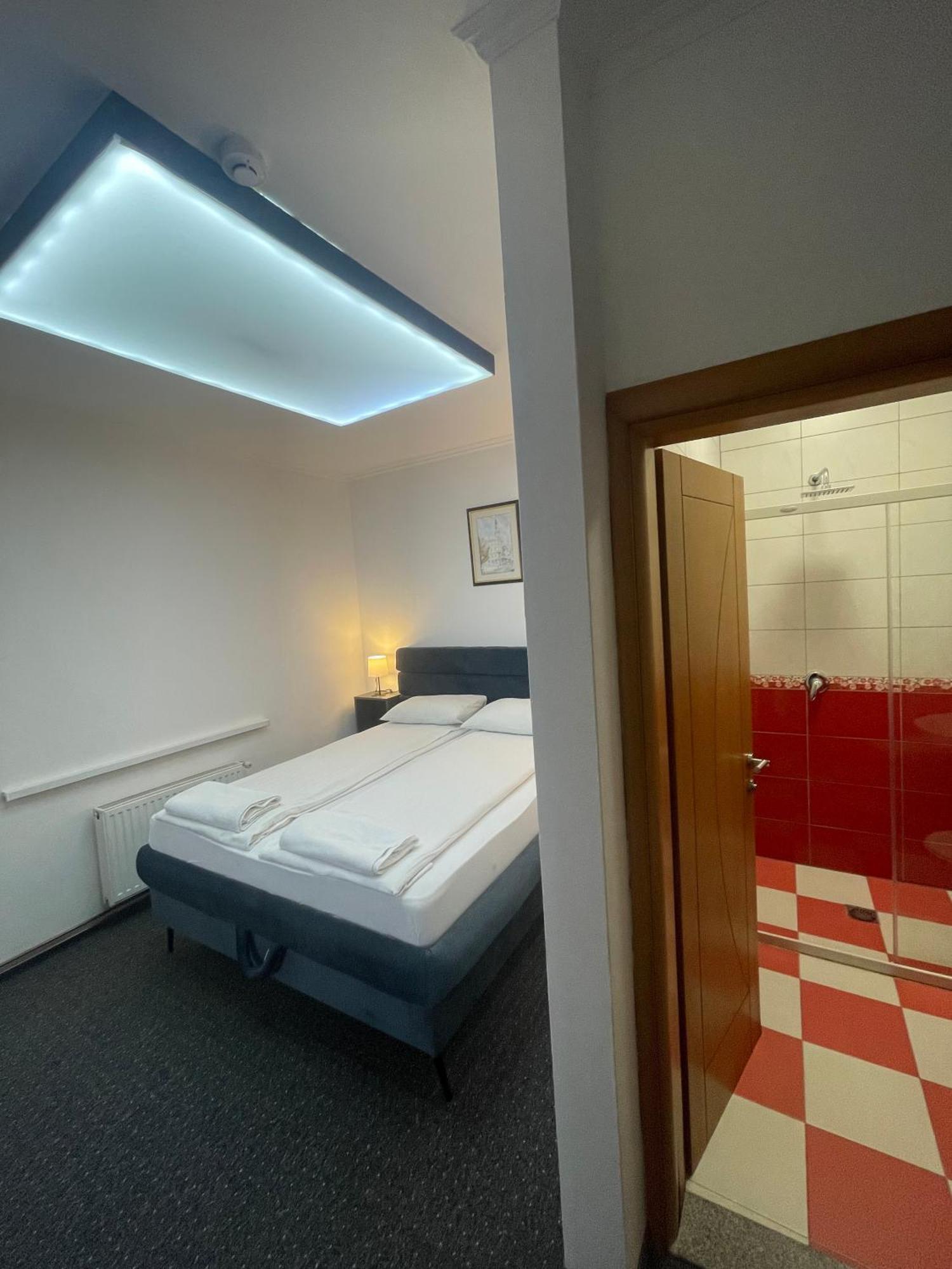 Hotel Ada - Otoka SJJ Esterno foto