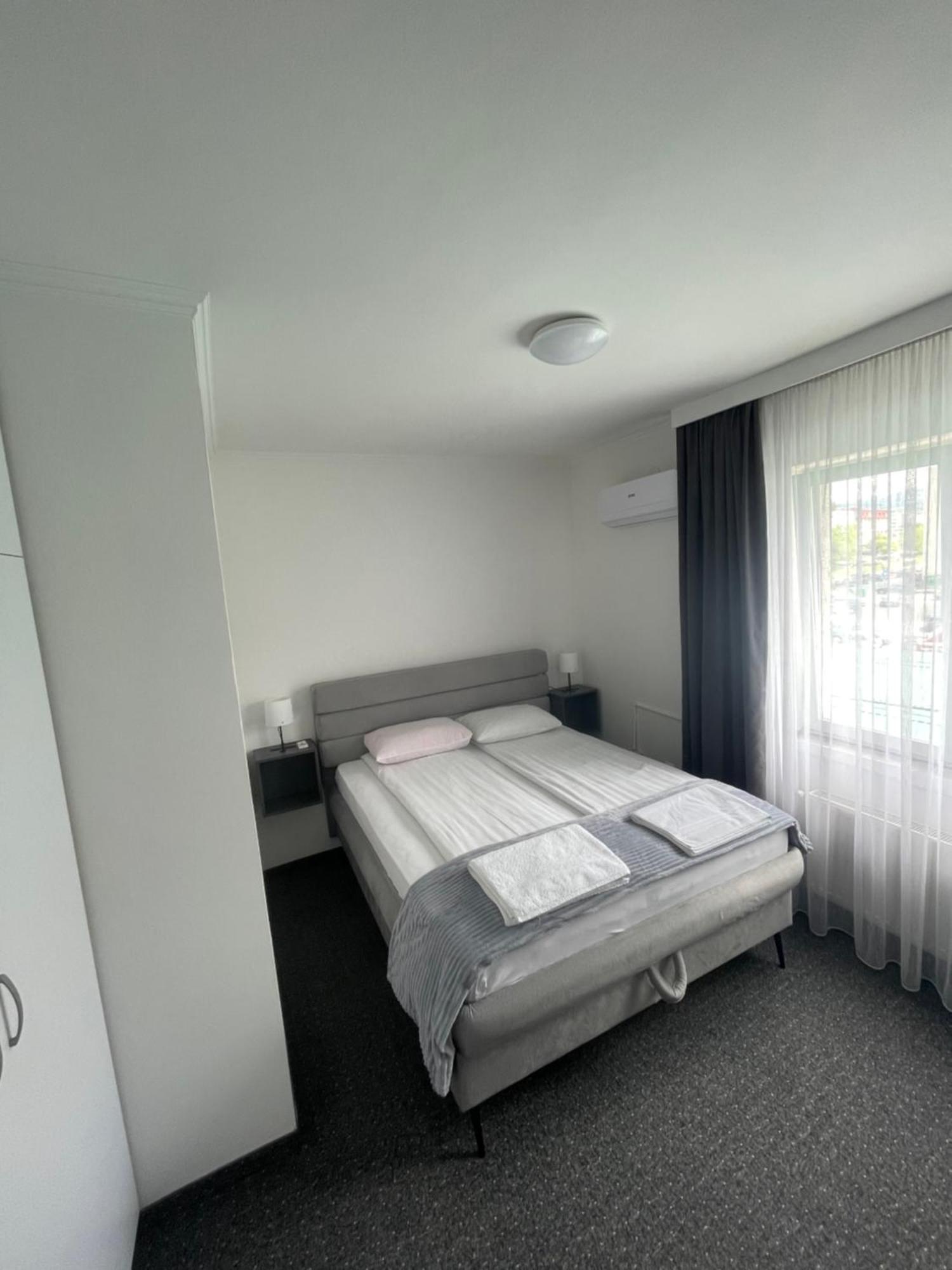 Hotel Ada - Otoka SJJ Esterno foto