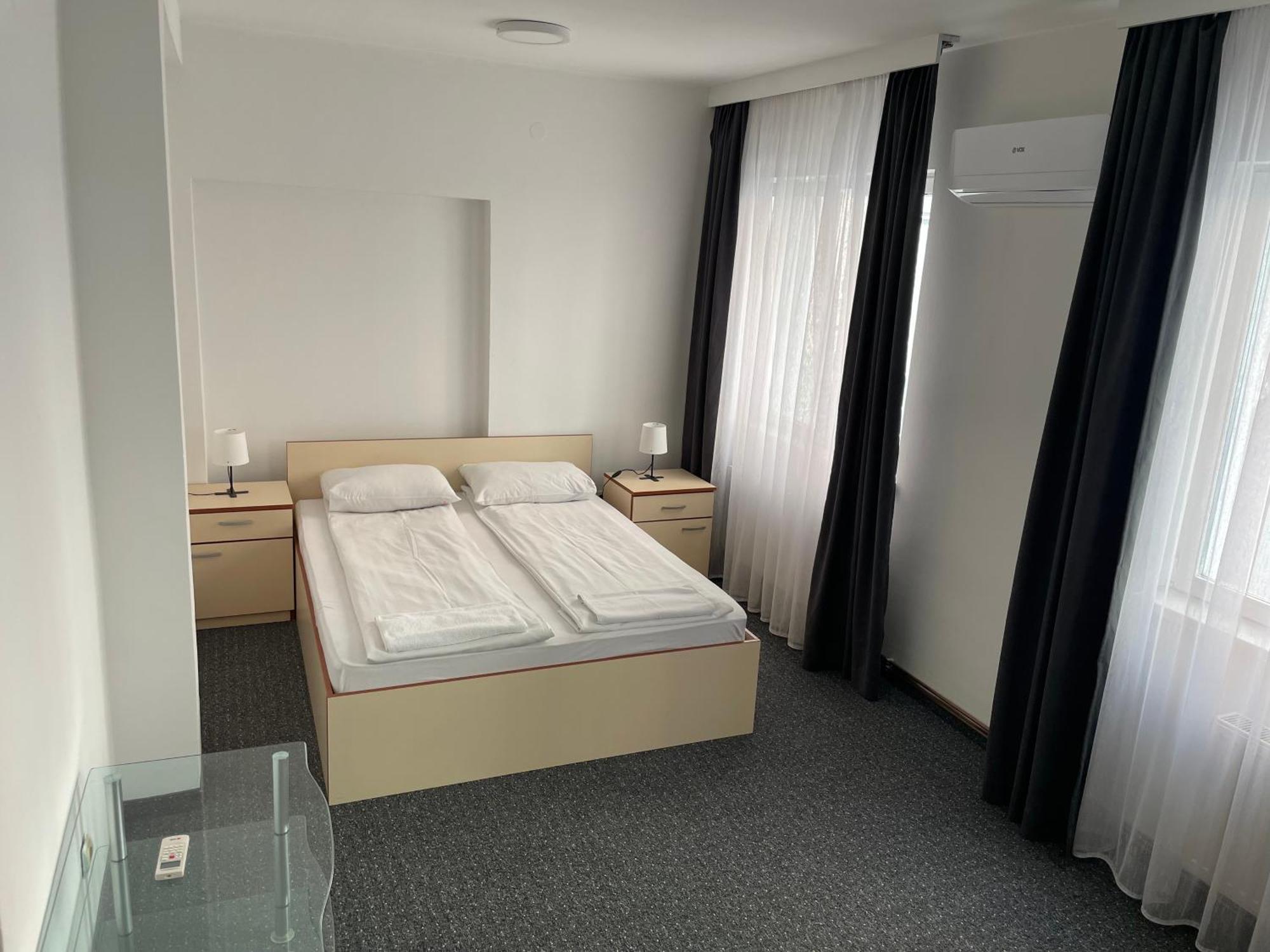 Hotel Ada - Otoka SJJ Esterno foto